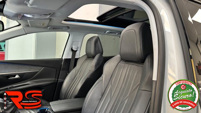 PEUGEOT 3008 usata, con Touch screen