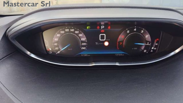 PEUGEOT 3008 usata, con Boardcomputer