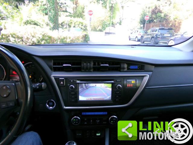 TOYOTA Auris usata, con Regolazione elettrica sedili