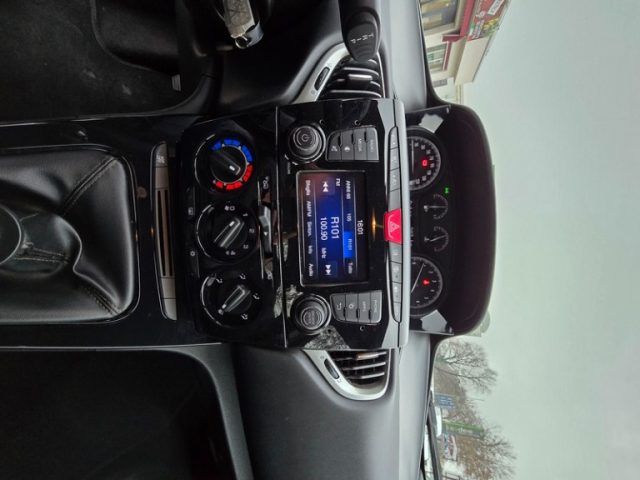 LANCIA Ypsilon usata, con MP3