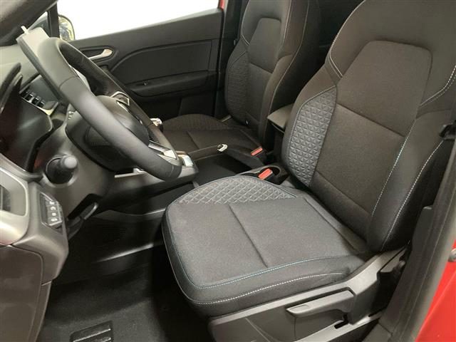 RENAULT Captur usata, con Touch screen