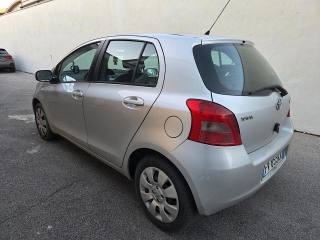 TOYOTA Yaris usata, con Fendinebbia