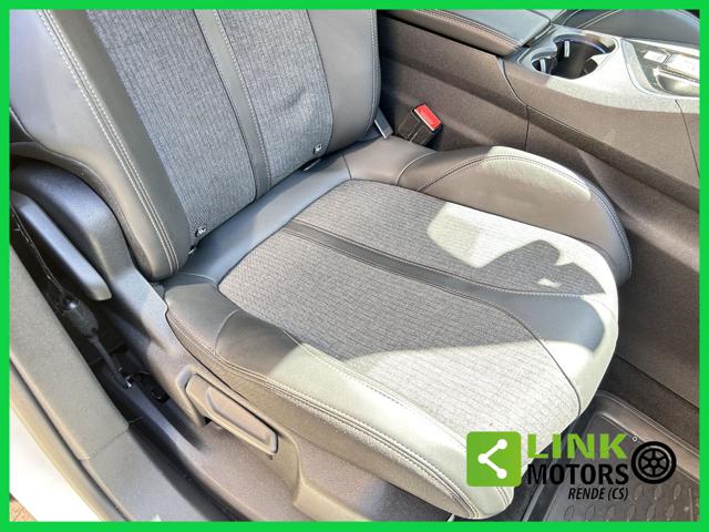 PEUGEOT 3008 usata, con Sensore di luce