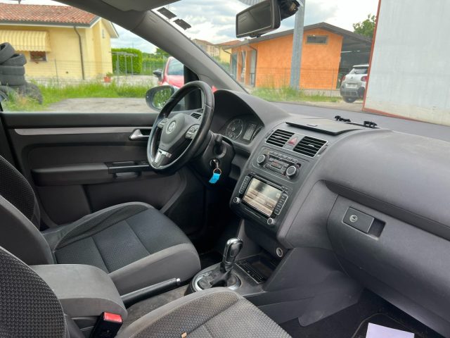 VOLKSWAGEN Touran usata, con Boardcomputer