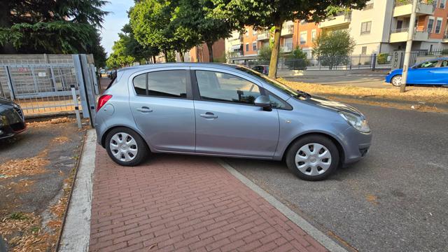 OPEL Corsa usata, con Climatizzatore