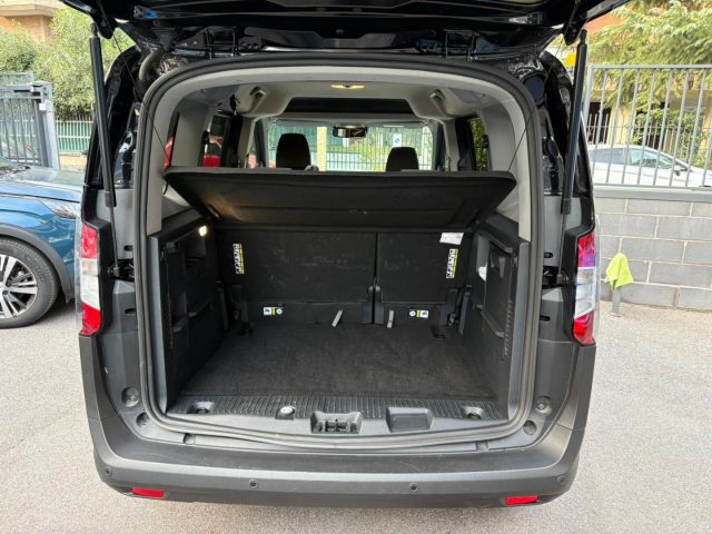 FORD Tourneo Courier usata, con Autoradio digitale