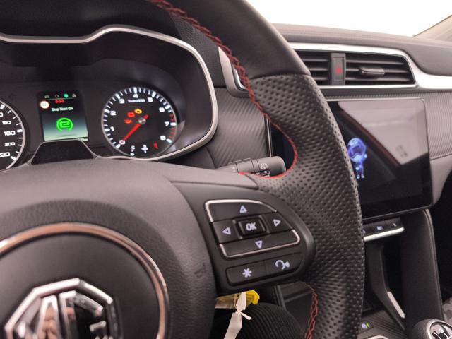MG ZS usata, con Touch screen