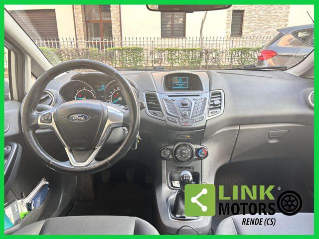 FORD Fiesta usata, con USB