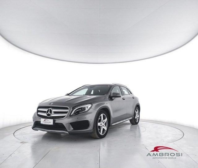 MERCEDES-BENZ GLA 200 usata 0