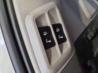 TOYOTA Land Cruiser usata, con Sedili riscaldati