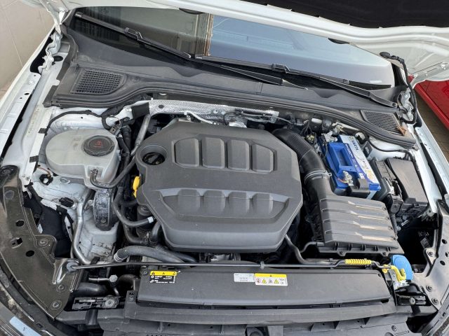 VOLKSWAGEN Golf GTI usata, con Sistema di navigazione