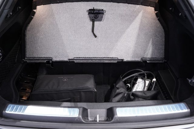 MERCEDES-BENZ GLC 300 usata 39