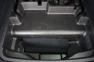 LAND ROVER Range Rover Velar usata, con Sensori di parcheggio anteriori