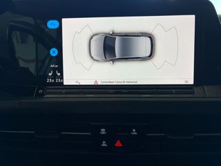 VOLKSWAGEN Golf usata, con USB