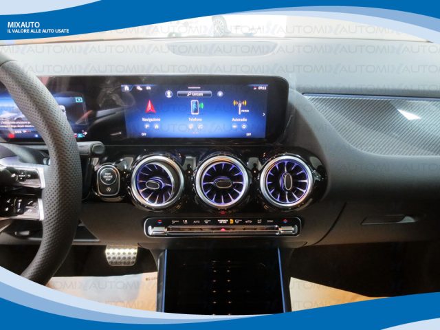 MERCEDES-BENZ GLA 200 usata, con Autoradio