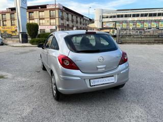 OPEL Corsa usata, con Controllo automatico clima