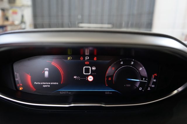 PEUGEOT 3008 usata, con Boardcomputer