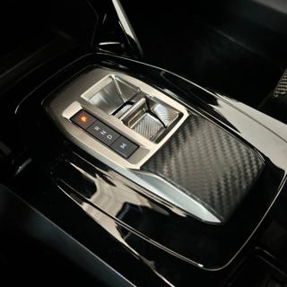 PEUGEOT 2008 usata, con Leve al volante