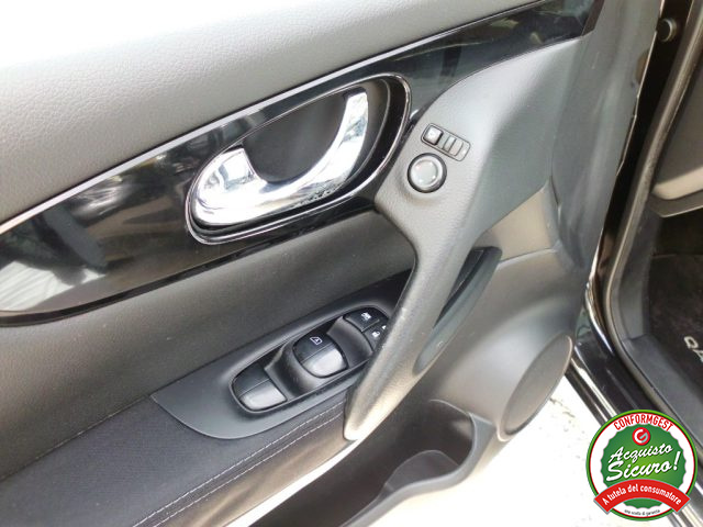 NISSAN Qashqai usata, con Lettore CD