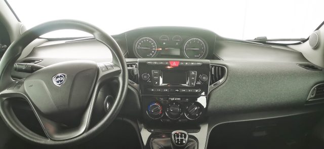 LANCIA Ypsilon usata, con ESP