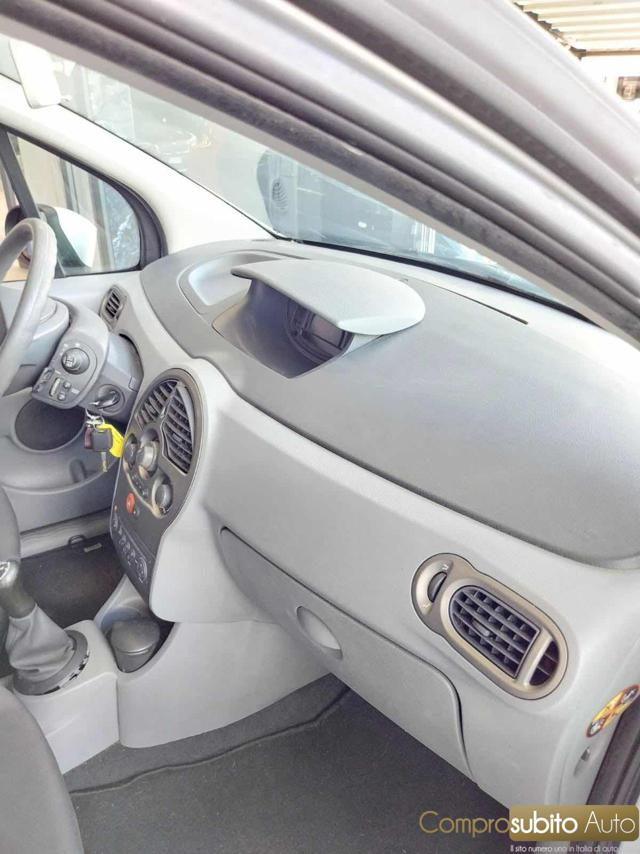 RENAULT Modus usata 21