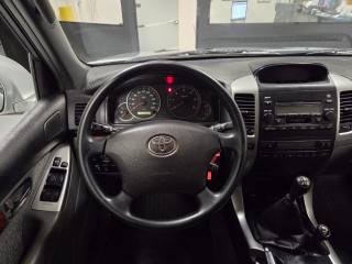 TOYOTA Land Cruiser usata, con Bracciolo