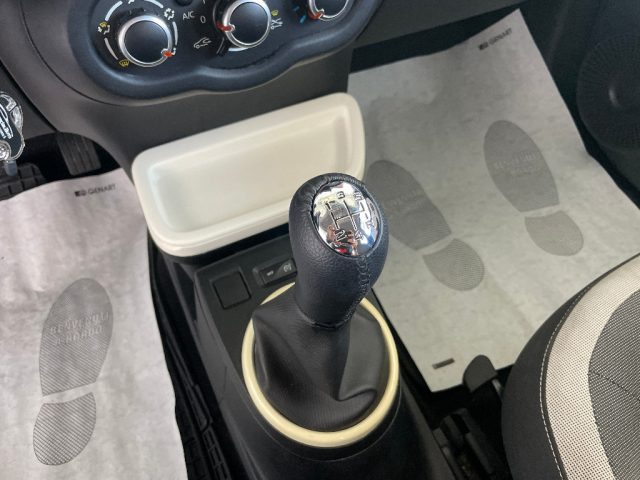 RENAULT Twingo usata 24