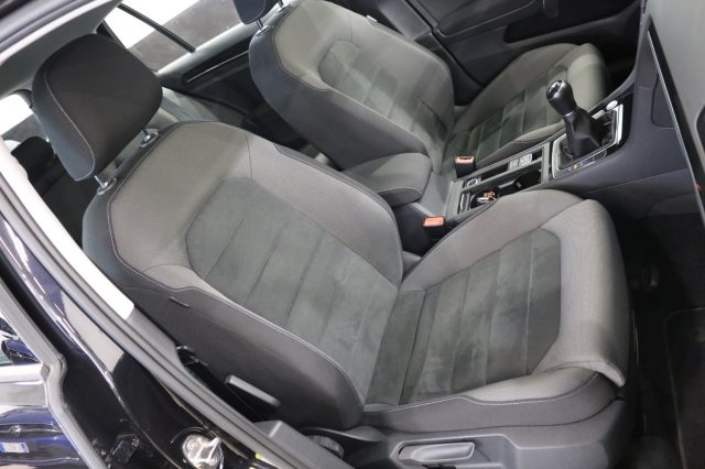 VOLKSWAGEN Golf usata, con Controllo automatico clima