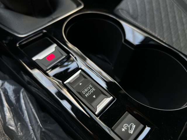 PEUGEOT 2008 usata, con Touch screen