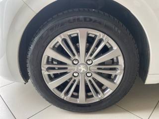 PEUGEOT 208 usata, con MP3