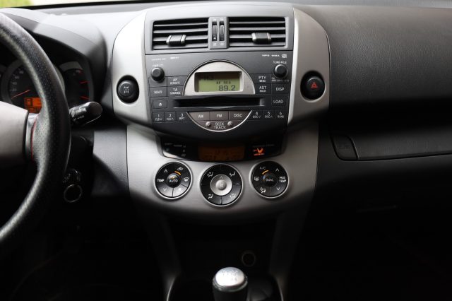 TOYOTA RAV 4 usata, con Bracciolo