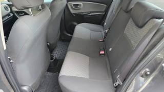 TOYOTA Yaris usata 13