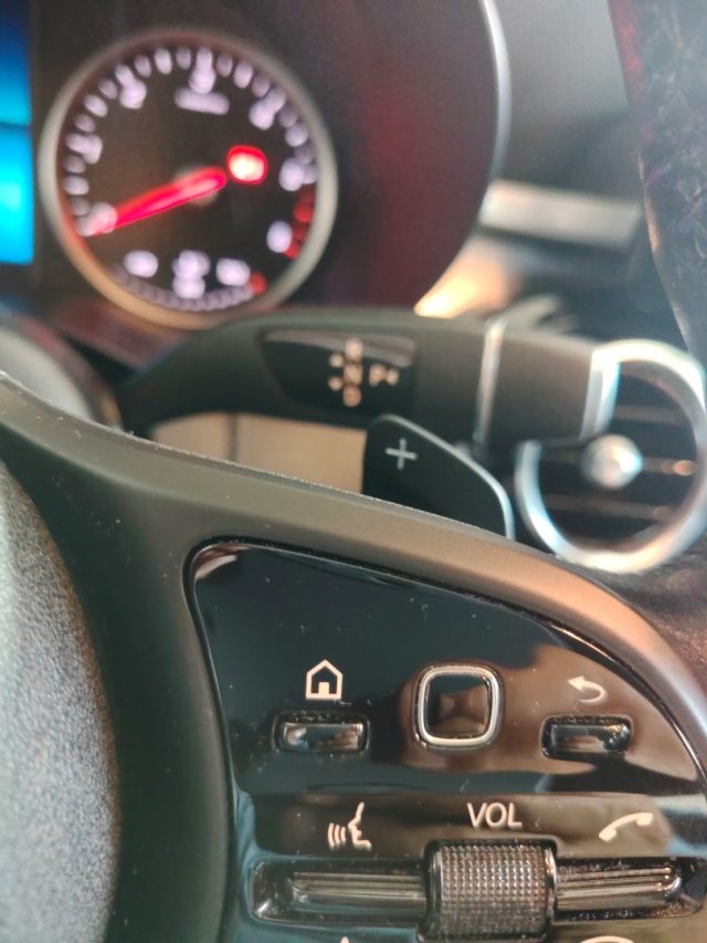 MERCEDES-BENZ C 220 usata 34
