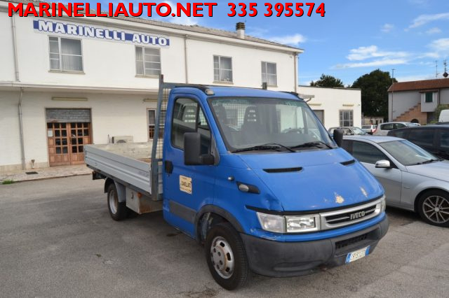 IVECO Daily usata, con Servosterzo