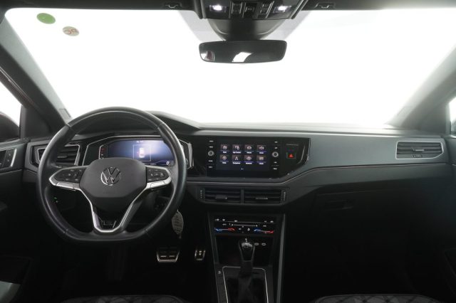 VOLKSWAGEN Taigo usata 11