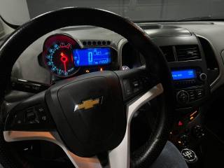 CHEVROLET Aveo usata, con Autoradio