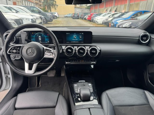 MERCEDES-BENZ CLA 180 usata, con Cerchi in lega
