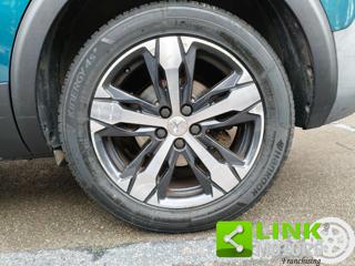 PEUGEOT 5008 usata, con Luci diurne
