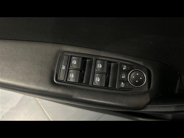 RENAULT Captur usata 12