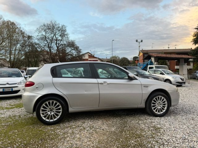 ALFA ROMEO 147 usata, con Chiusura centralizzata