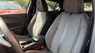 PEUGEOT 2008 usata, con Cruise Control
