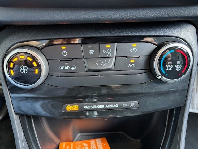 FORD Puma usata, con Fari LED