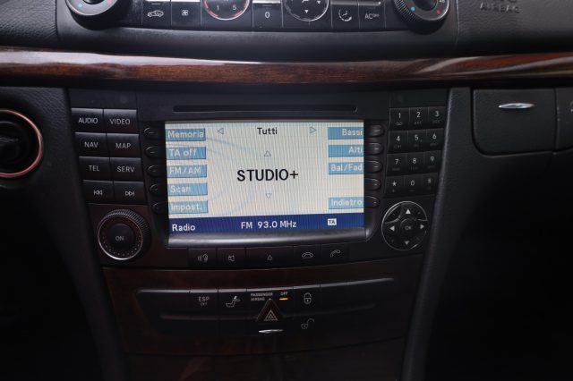 MERCEDES-BENZ E 220 usata, con Isofix