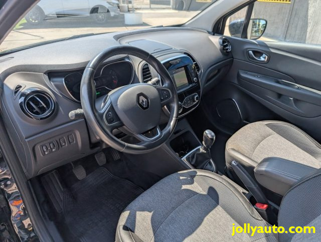 RENAULT Captur usata, con Autoradio digitale