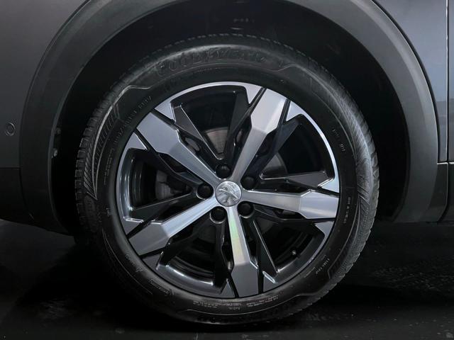 PEUGEOT 5008 usata, con Boardcomputer