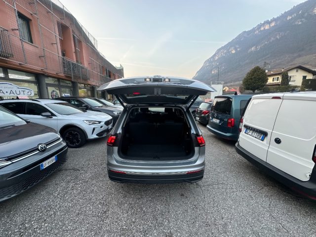 VOLKSWAGEN Tiguan Allspace usata, con Chiusura centralizzata