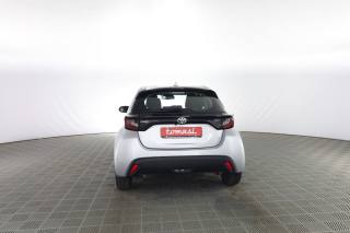 TOYOTA Yaris usata 4