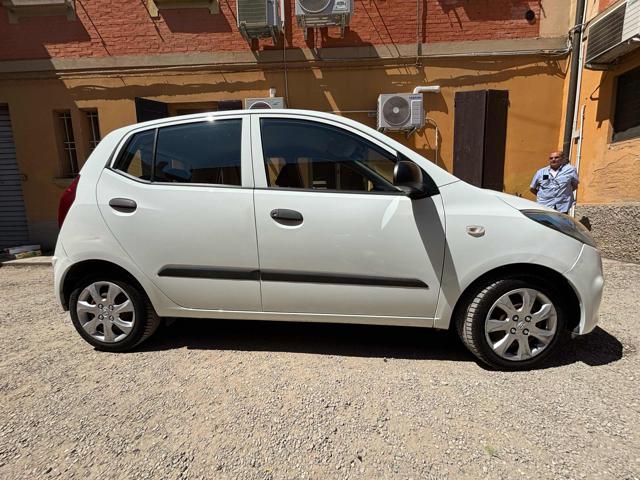 HYUNDAI i10 usata, con Alzacristalli elettrici