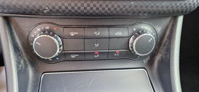 MERCEDES-BENZ A 180 usata, con Chiusura centralizzata