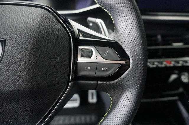 PEUGEOT 2008 usata, con Touch screen